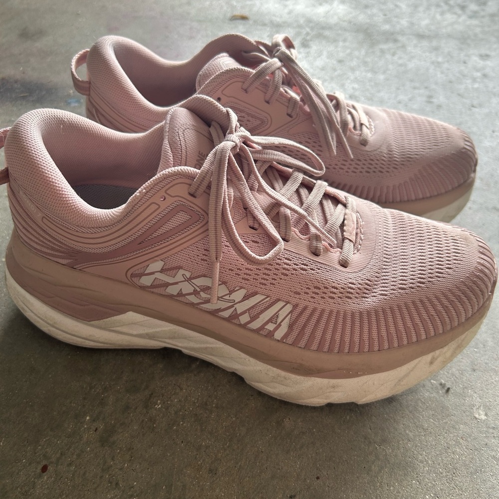 Hoka Women's Bondi 7 Athletic Shoe